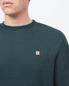 Men's TreeFleece Classic Crew - Green Front Close Up